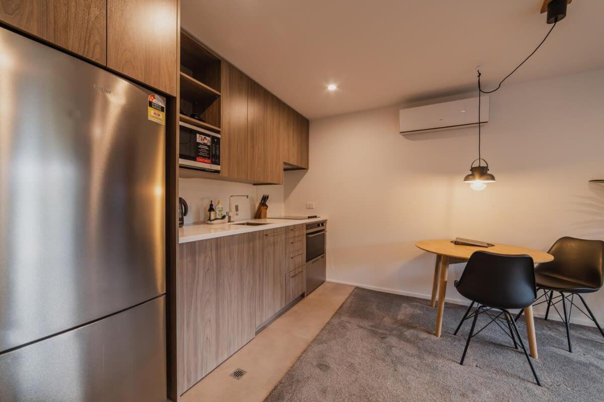 The Hagley Park Stunna Apartment Christchurch Bagian luar foto