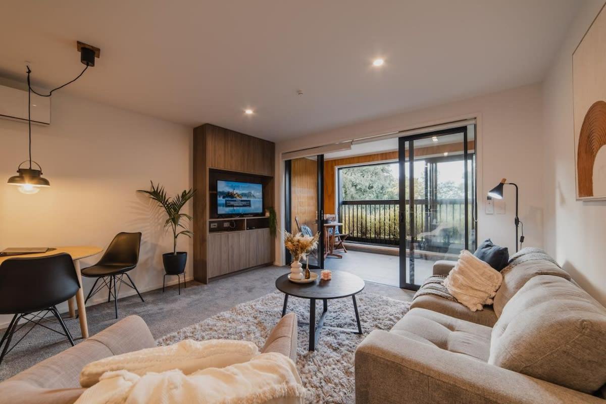 The Hagley Park Stunna Apartment Christchurch Bagian luar foto