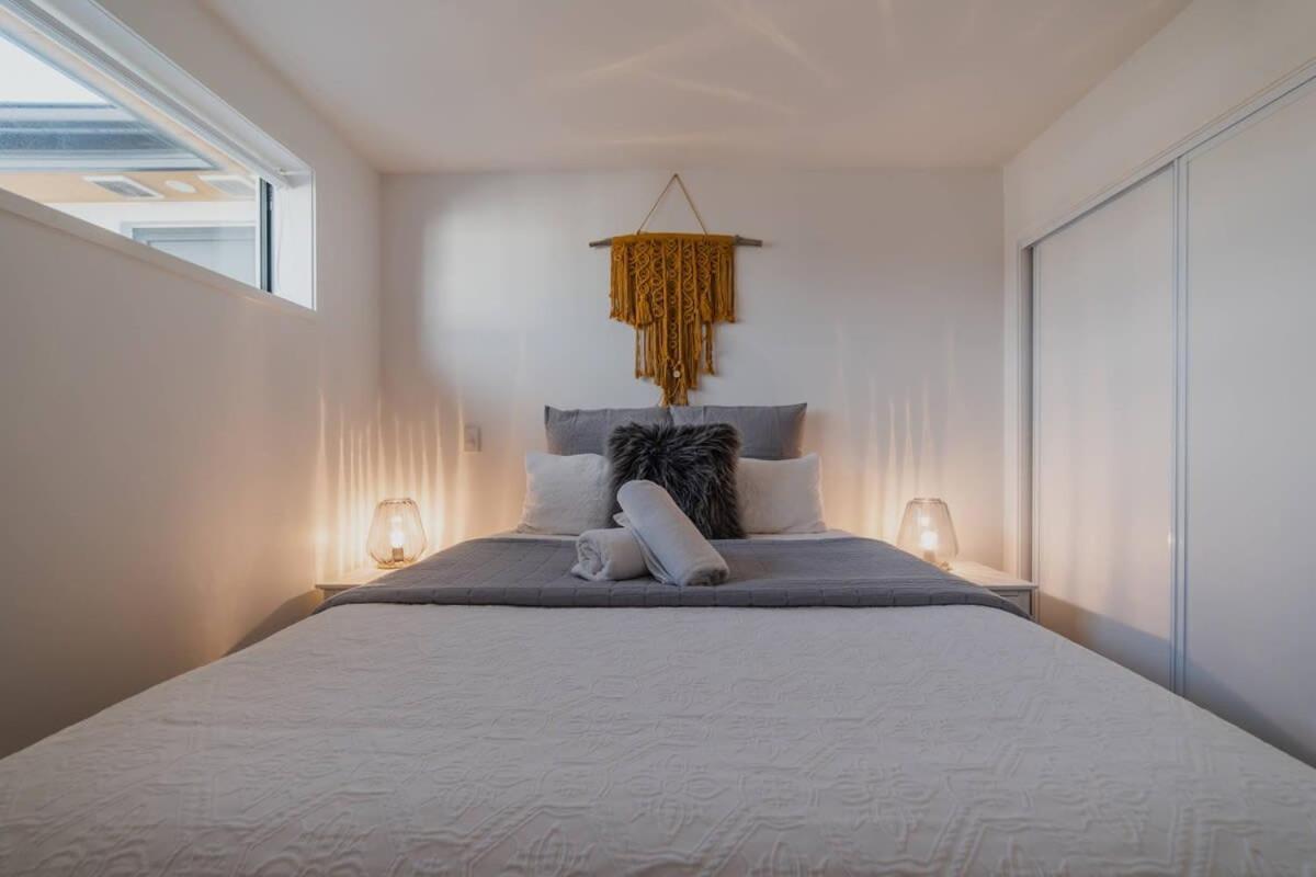 The Hagley Park Stunna Apartment Christchurch Bagian luar foto
