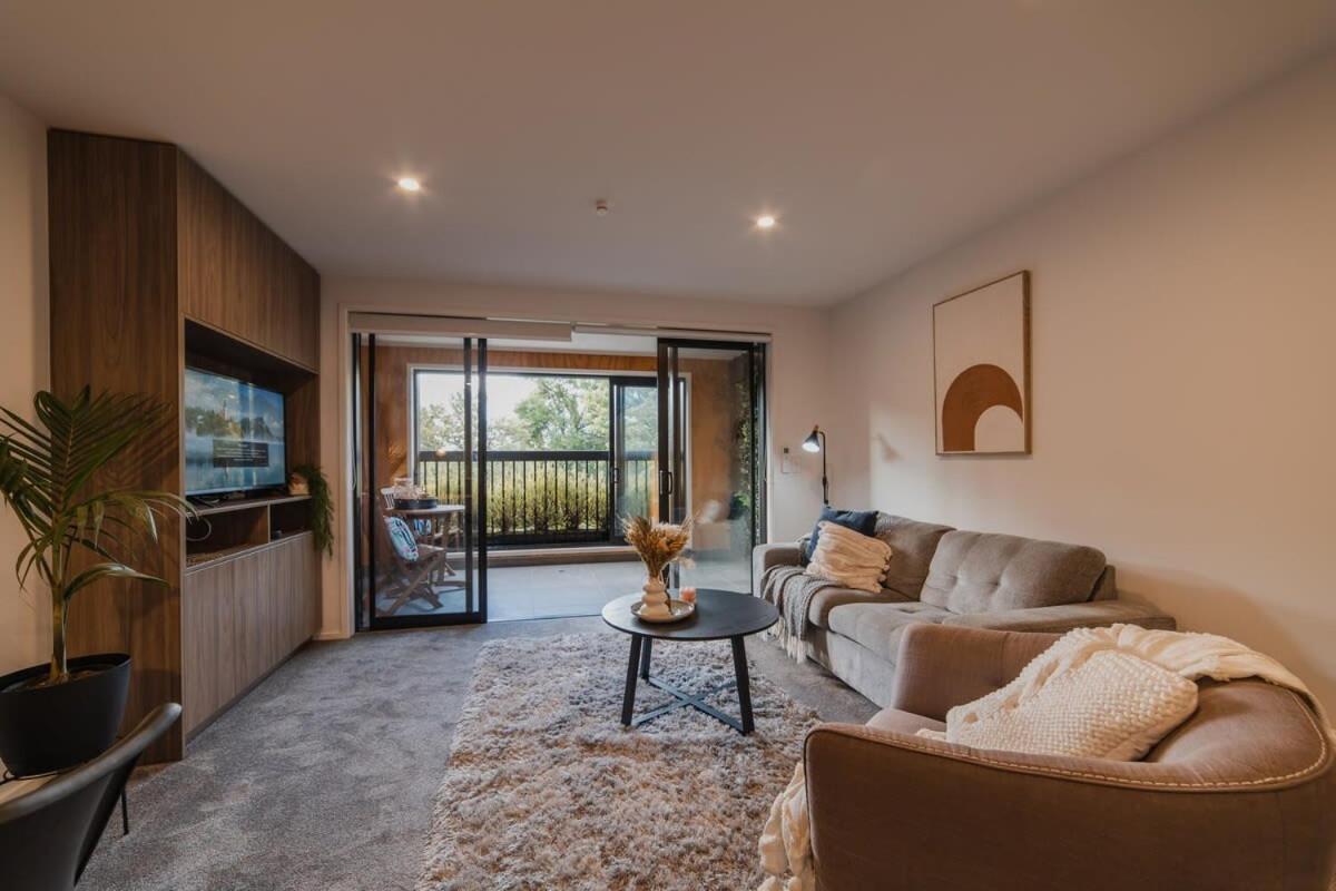 The Hagley Park Stunna Apartment Christchurch Bagian luar foto