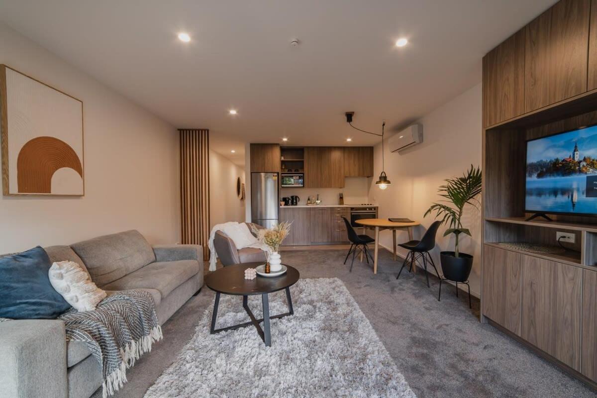 The Hagley Park Stunna Apartment Christchurch Bagian luar foto