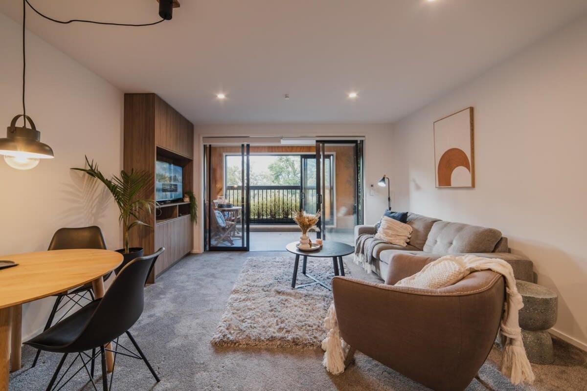 The Hagley Park Stunna Apartment Christchurch Bagian luar foto