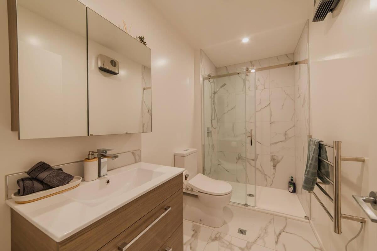 The Hagley Park Stunna Apartment Christchurch Bagian luar foto